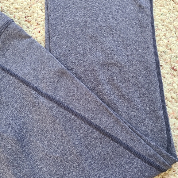 Lululemon Gather & Crow Crop Leggings Size 2 - Picture 2 of 7